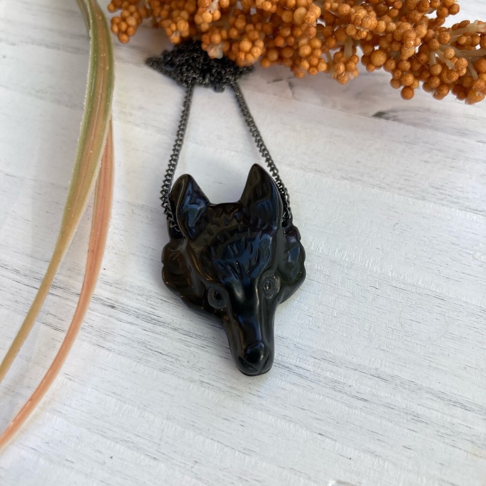 Obsidian wolf 🐺 necklace